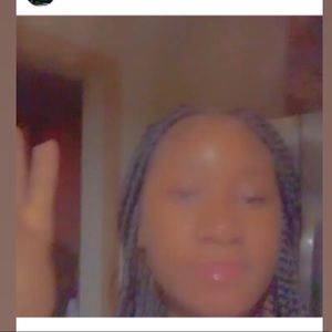 Meet your Posher, Christelle